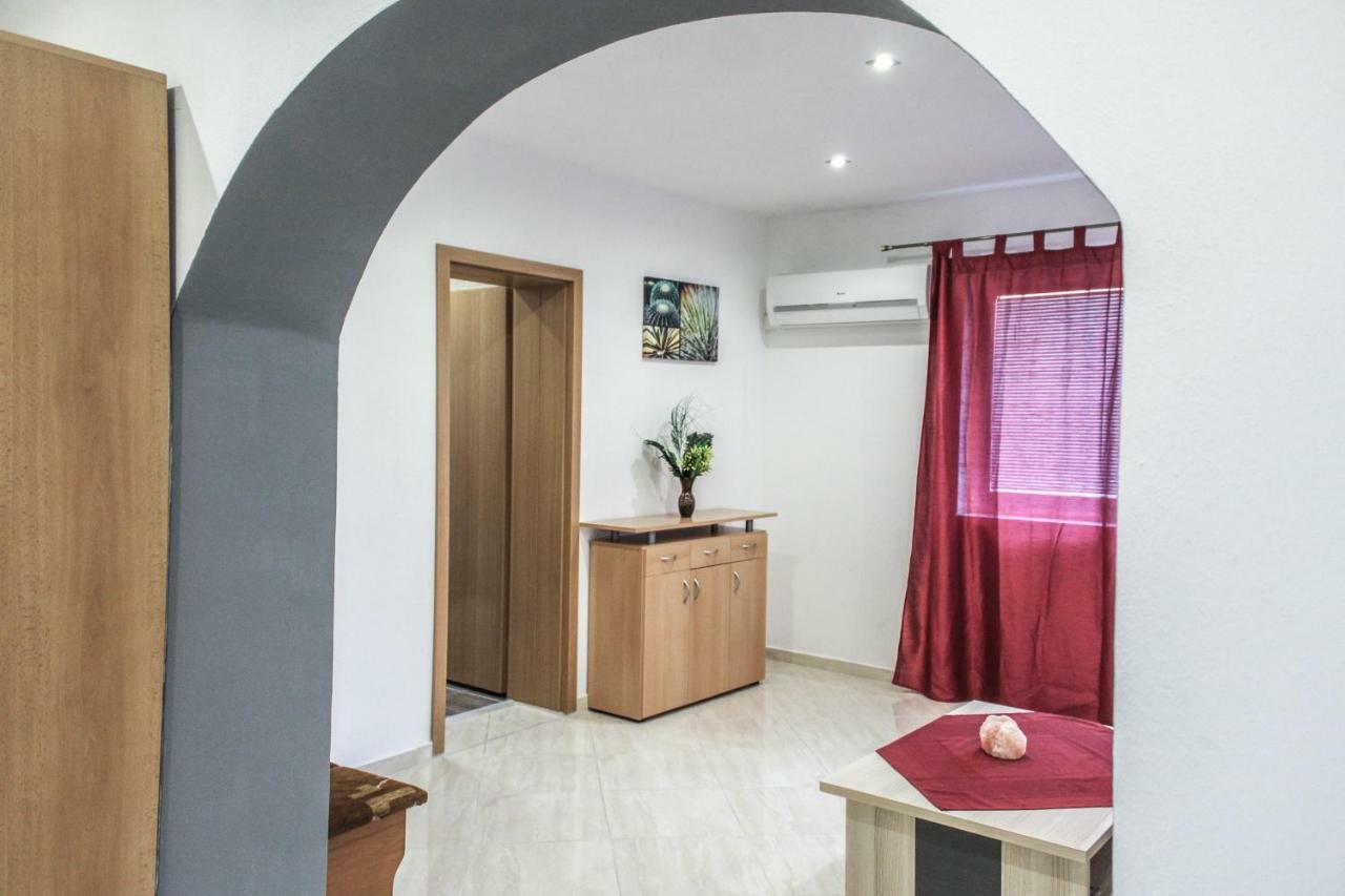 Apartman Marta Banka 外观 照片